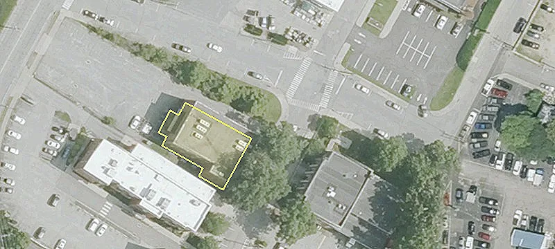 Three-Family Up/Down Residence
