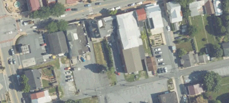 Self Storage Facility with Garages