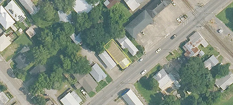 Retail with Adjoining Warehouse