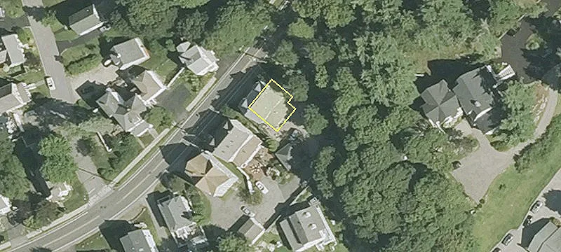 Renovated Duplex with Garage Parking