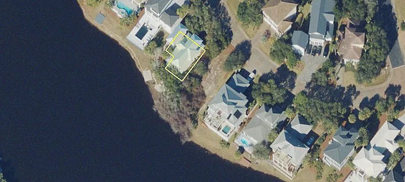 Vacant Lakefront Lot in Gated Community