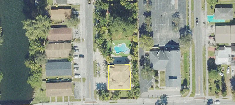 Four-Unit Waterfront Residential Building