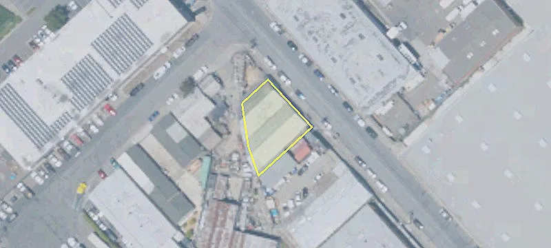 Warehouse with Small Yard