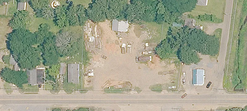 Commercial Yard with Immediate Readiness