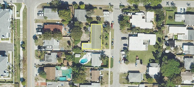 Well-Maintained Duplex with Two Units