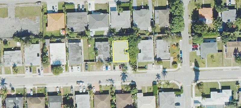 Duplex Across from Barry University