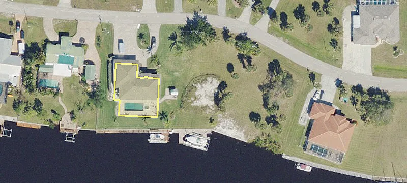 Cleared Gulf-Access Waterfront Lot