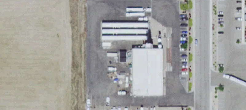 Light Industrial Warehouse with Yard