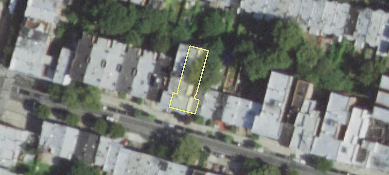 20-Unit Brick Walk-Up Apartment Building
