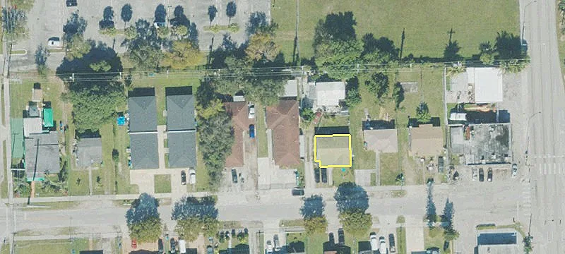 Spacious Duplex with In-Unit Laundry