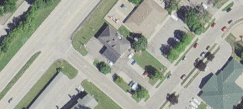 2023-Renovated Four-Unit Retail Property