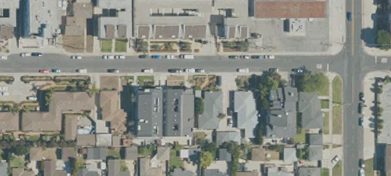6-Unit Multifamily Building
