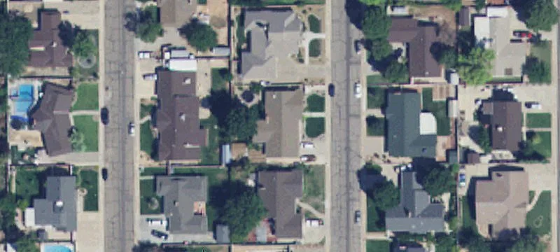 Class A Retail Space in Shadow-Anchored Center