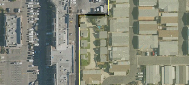 Detached Single-Story Multifamily Property