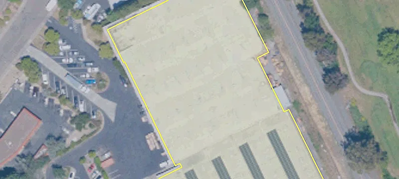 Industrial-Flex Property with Secure Yard