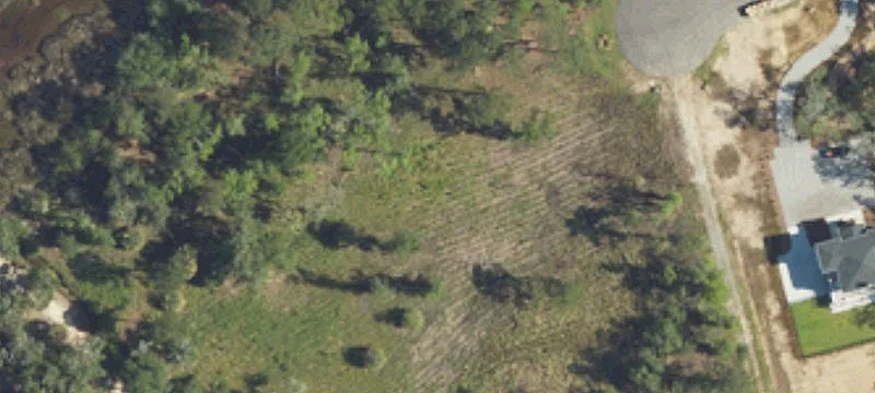Equestrian-Ready Waterfront Land