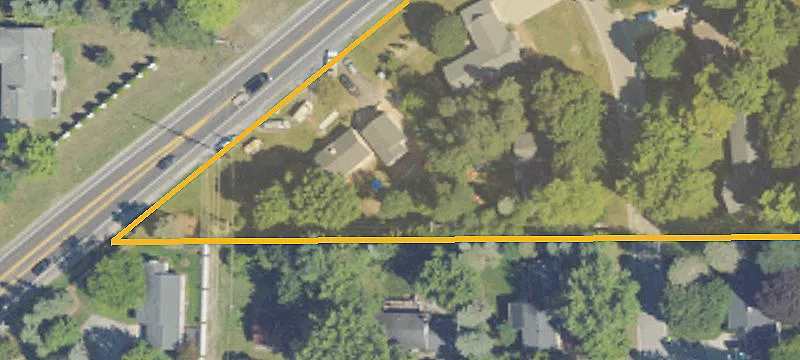 Wooded Waterfront Peninsula Homesite