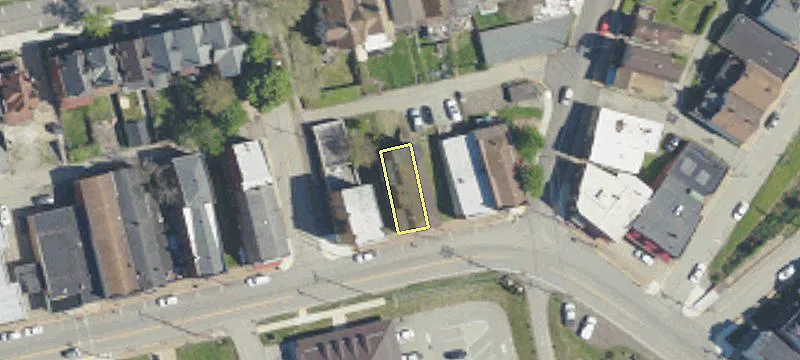 Mixed-Use Triplex with Storefront