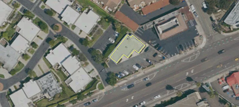 Mixed-Use Office and Retail Building