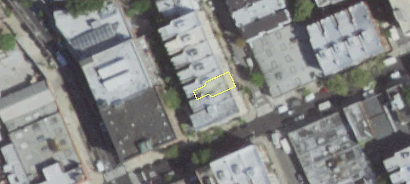 Eight-Unit Apartment Building With Rear Yard