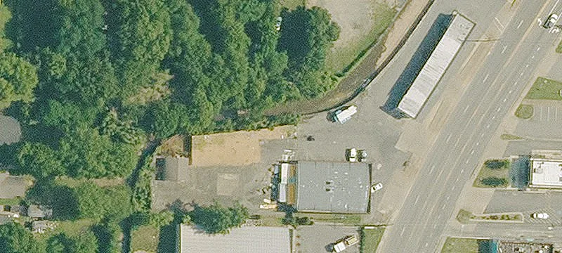 Coin-Operated Car Wash Facility