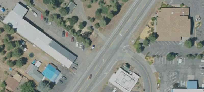 Retail Warehouse Building with Bays