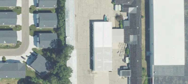 Storage Unit with Overhead Door