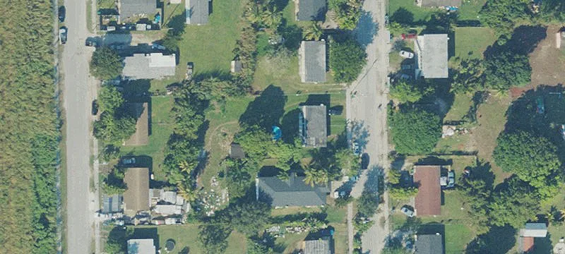 Updated Duplex Unit with Large Backyard