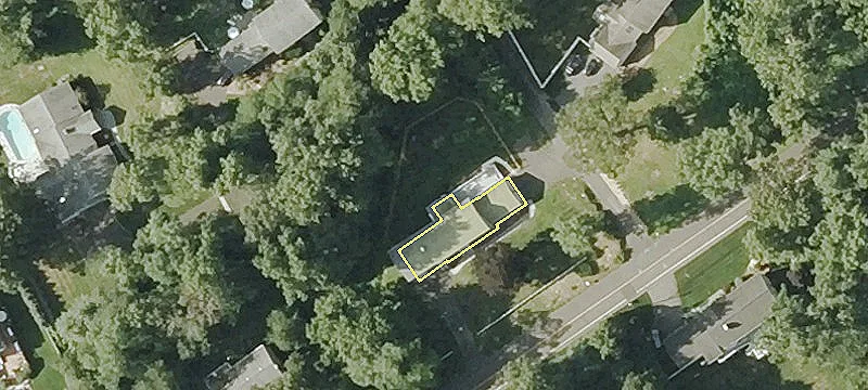 Two-Bedroom Apartment with Garage