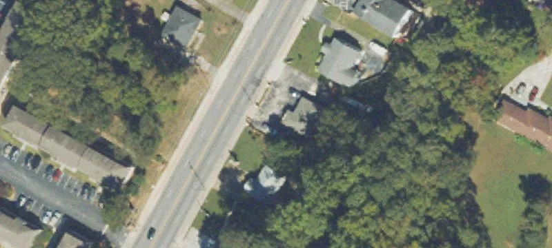 Restaurant Building with On-Site Parking