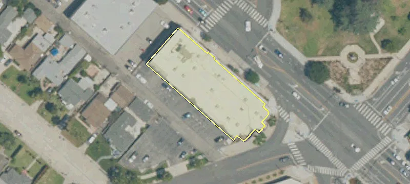 Office Building in Entertainment Corridor