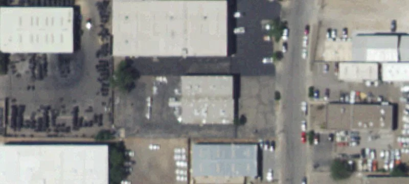 Heated Warehouse with 14-Foot Ceilings