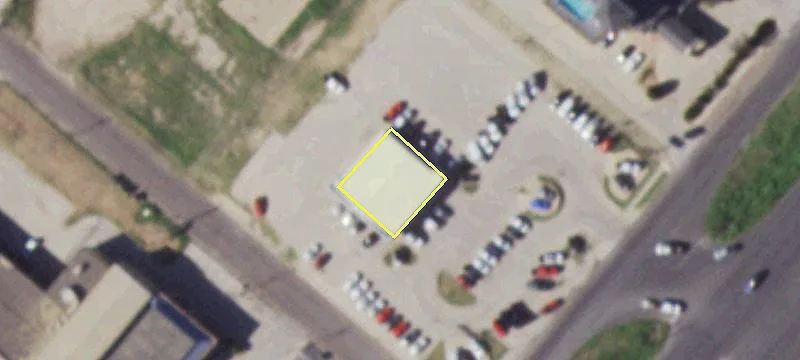 Automotive and Retail Flex Property