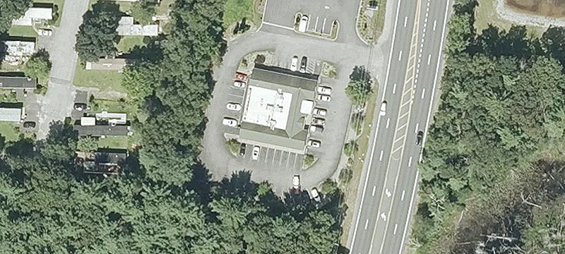 End-Unit Commercial Space