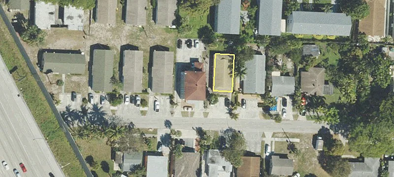 Five-Unit Apartment Building with Parking
