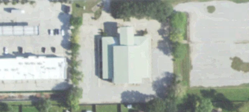 Narrow Vertical Home Lot