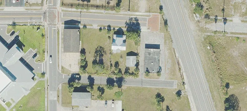 Flexible-Use Commercial Property