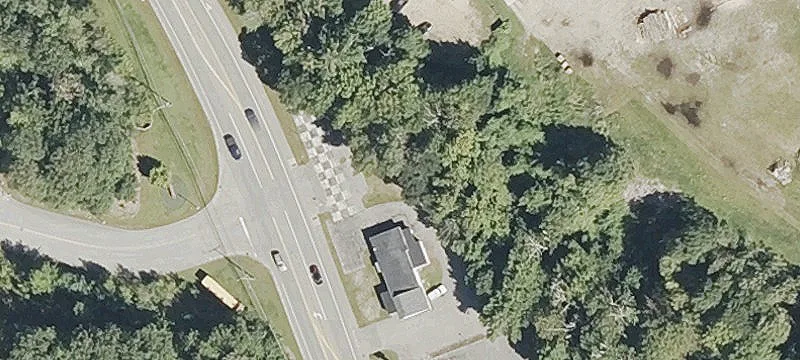 Three-Lot Commercial Lease with Building