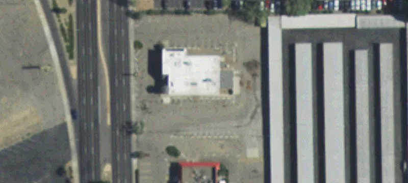 Retail Office Space on High-Traffic Corridor