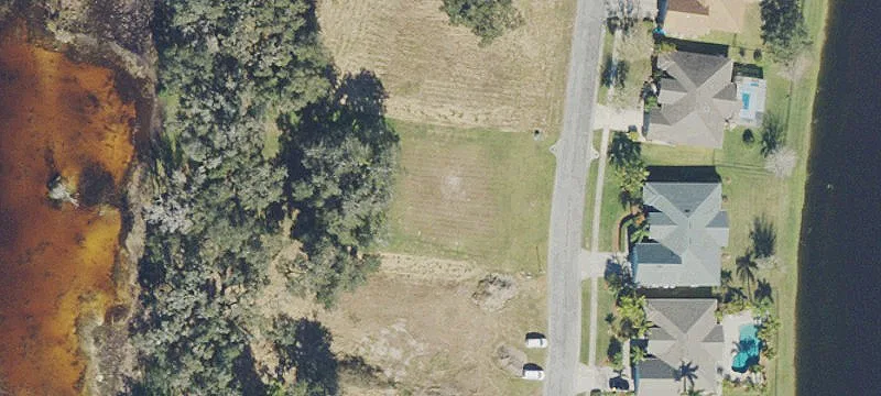 Lakefront Gated Community Land Lot