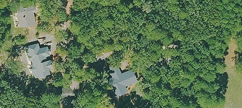 Lake-Adjacent Residential Building Lot