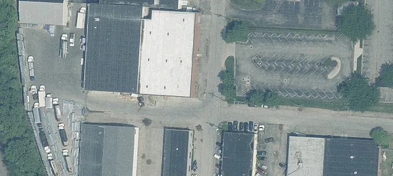Small-Format Industrial Flex Building
