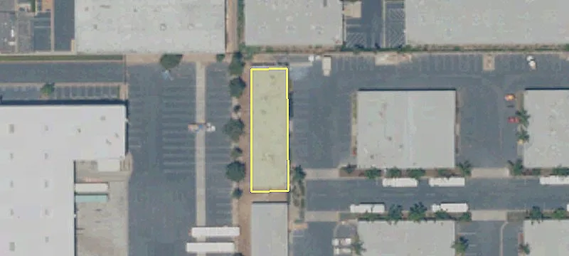 Multi-Tenant Warehouse with Grade-Level Access