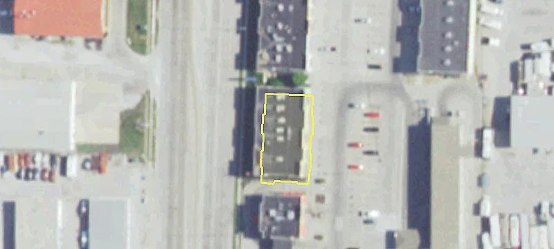 Leased Retail Strip Center Building
