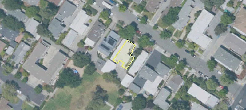 Six-Unit Multifamily on Adjacent Parcels