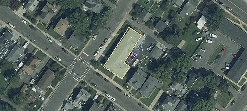 Multifamily Apartment Building