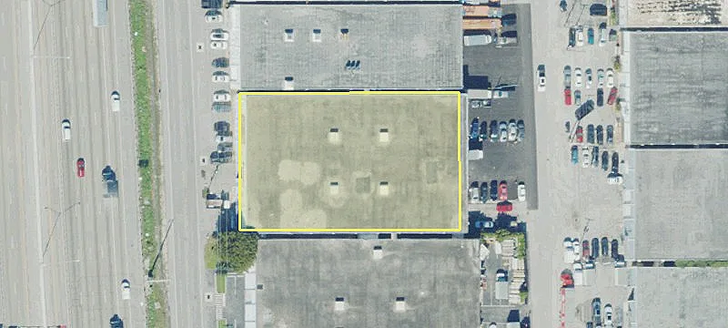 Warehouse with Showroom Office