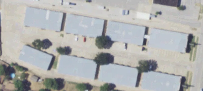 Warehouse-Flex Building with Garage Doors