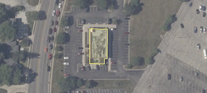 Retail Strip Center Anchored by Tenants