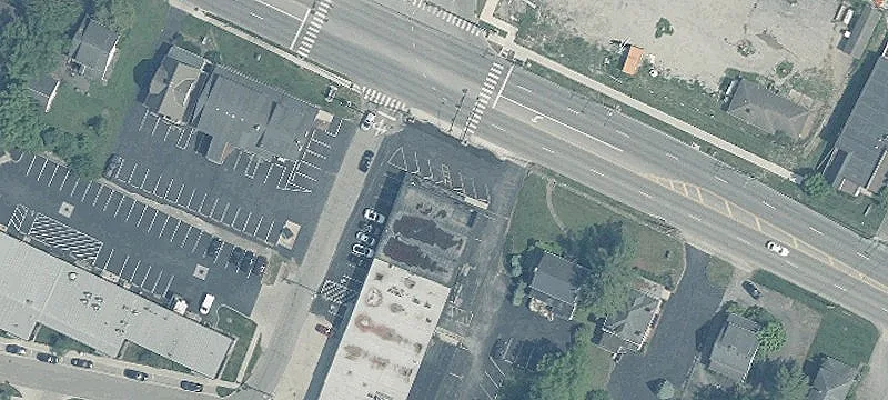 Office Suite with Intersection Access